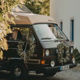 Brautpaar Auto